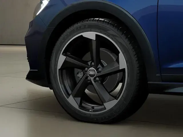 Usata Audi A1 Business 116 CV (85 kW) 2025 Blu navarra metallizzato SUV