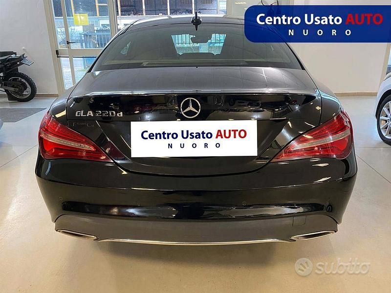 Usata Mercedes CLA220 Business 177 CV (130 kW) 2018 Nero Berlina