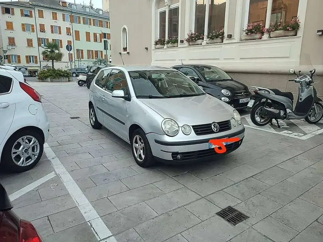 Usata VW Polo Comfortline 75 CV (55 kW) 2004 Utilitaria