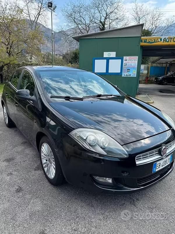 Usata Fiat Bravo Dynamic 90 CV (66 kW) 2010 Nero Utilitaria