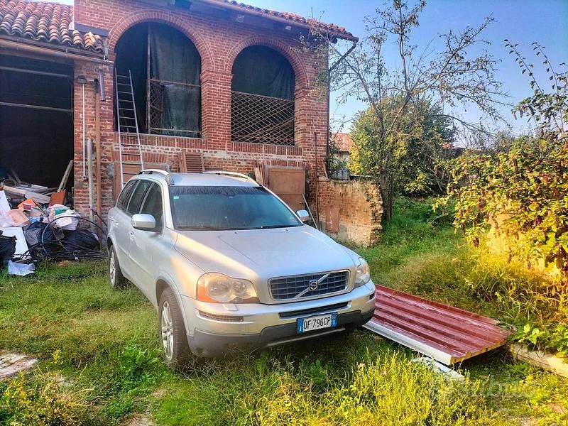 Usata 2006 Volvo XC90 SUV | 5000 € (Buon prezzo) - Immagine 1/1