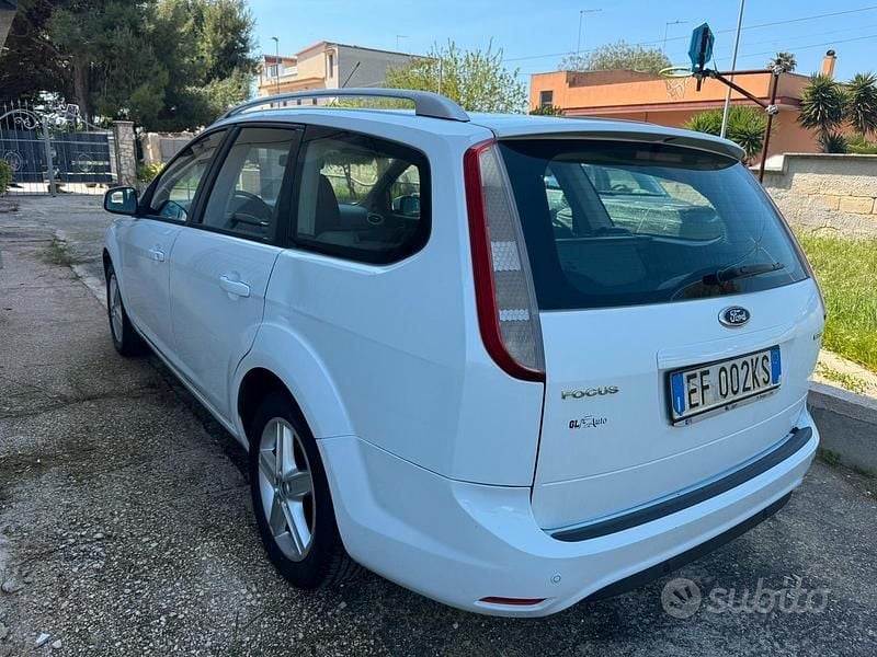 Usata Ford Focus 110 CV (80 kW) 2010 Station wagon