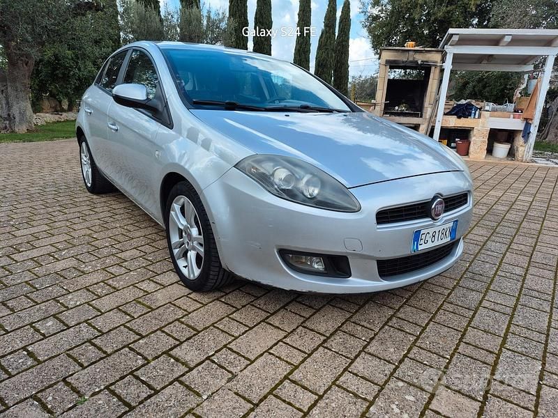 Usata Fiat Bravo Active 90 CV (66 kW) 2011 Grigio Utilitaria
