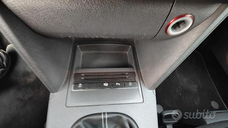 Usata VW Touran Highline 140 CV (102 kW) 2014 Grigio Monovolume