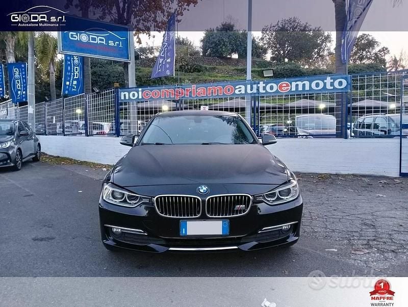 Usata BMW 318 Luxury Line 142 CV (104 kW) 2014 Nero Station wagon