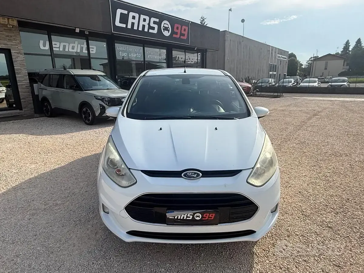 Usata Ford B-MAX Titanium 90 CV (66 kW) 2015 Bianco Monovolume