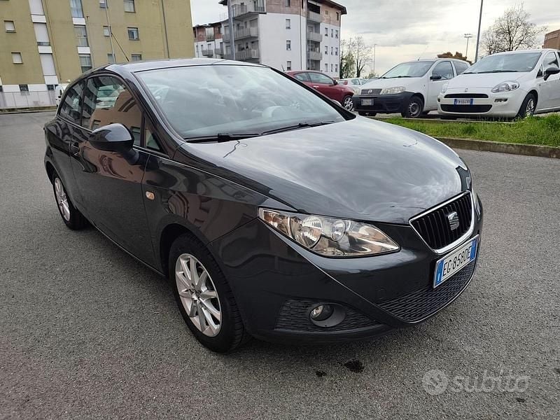 Usata Seat Ibiza Style 69 CV (50 kW) 2011 Nero Berlina