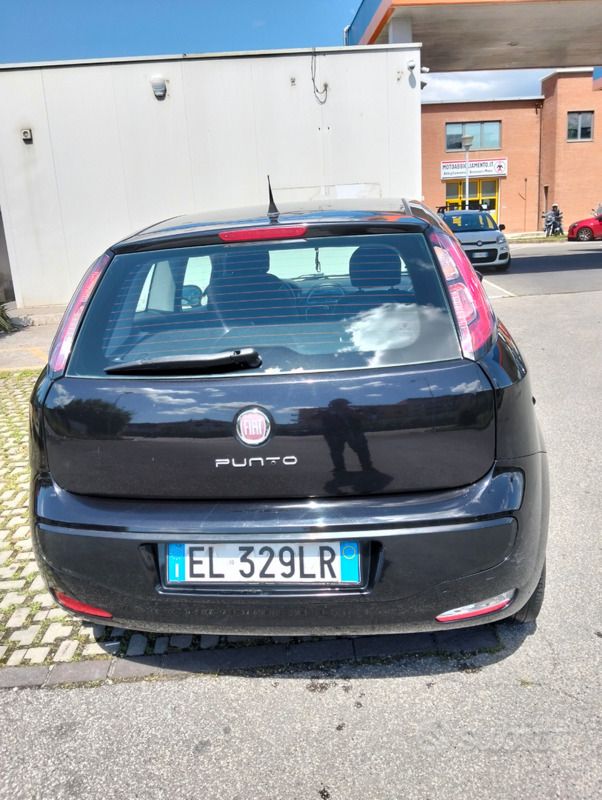 Usata Fiat Punto Evo 69 CV (50 kW) 2012 Nero Utilitaria
