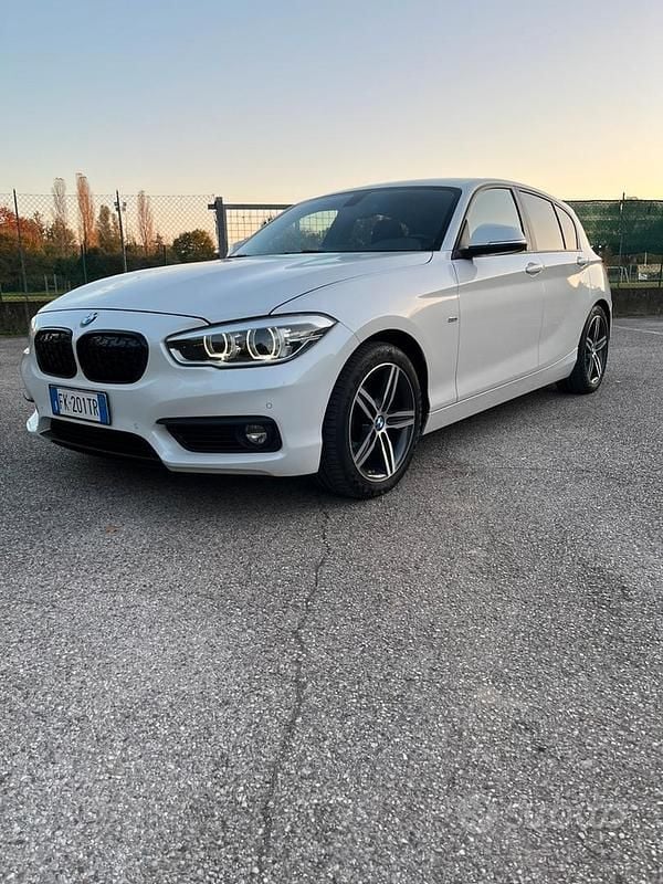 Gebraucht BMW 118 Sport Line 150 PS (110 kW) 2017 Weiß Kleinwagen