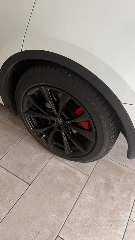 Usata Tesla Model Y 392 kW (534 CV) 2023 Bianco SUV