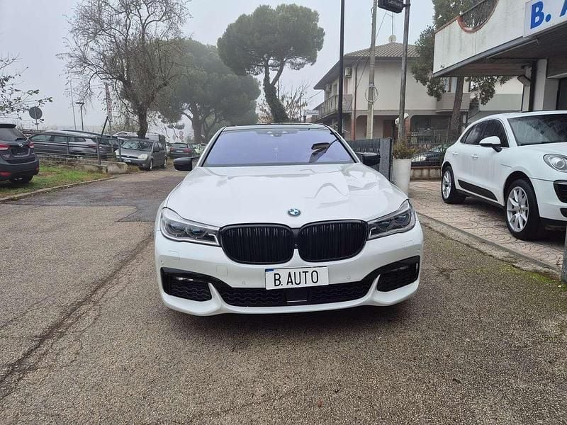 Usata BMW 730 Luxury Line 265 CV (194 kW) 2019 Bianco Berlina