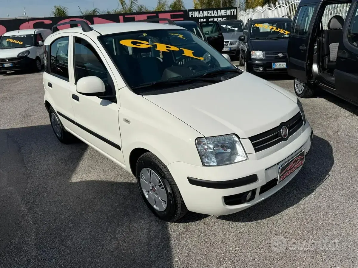 Usata Fiat Panda Dynamic 60 CV (44 kW) 2009 Bianco Utilitaria