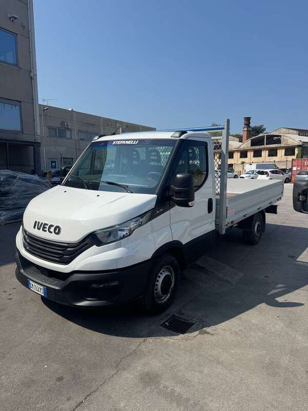 Other Usata 2023 Iveco Daily Furgone | 29.900 € - Immagine 1/4