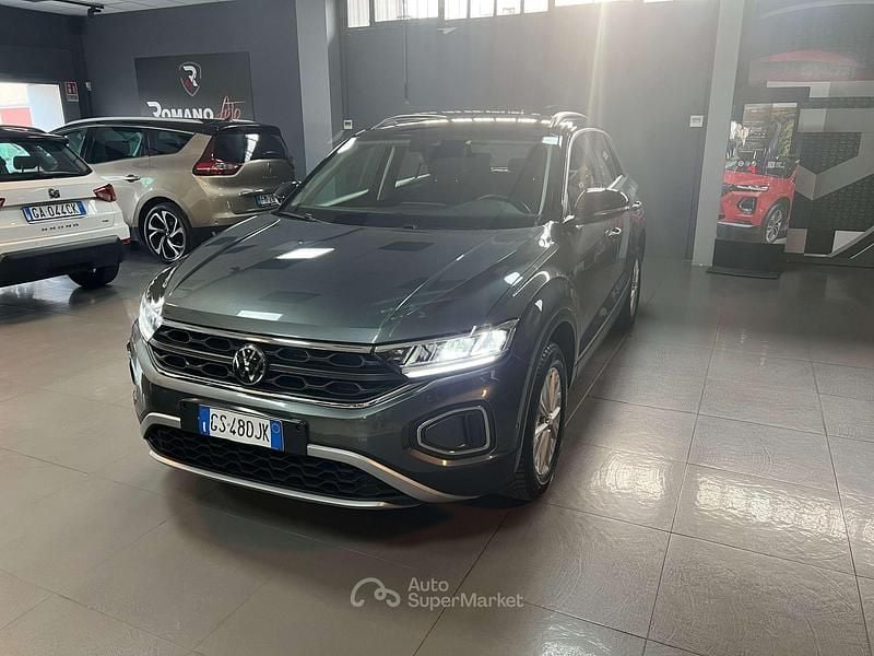 Usata VW T-Roc R-line 150 CV (110 kW) 2023 Grigio SUV
