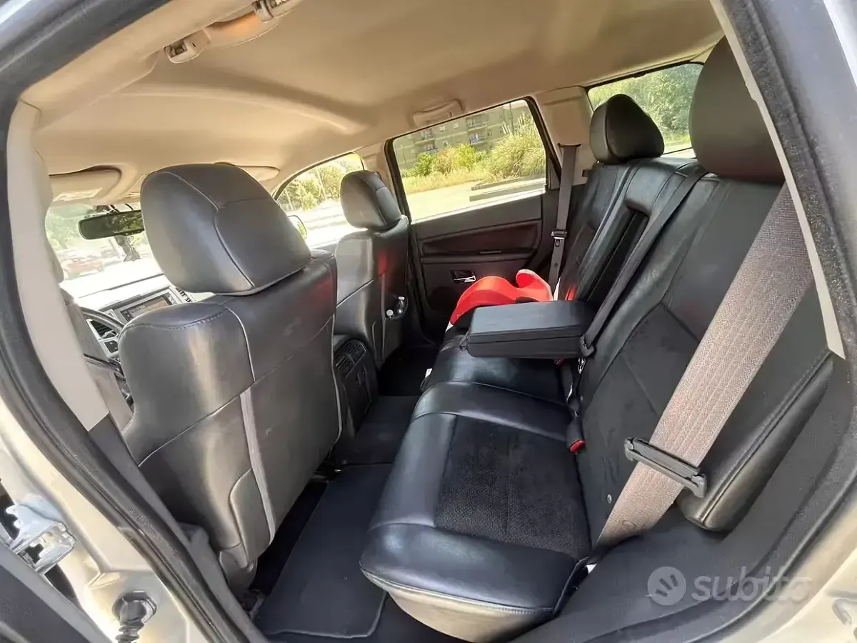 Usata Jeep Grand Cherokee Limited 218 CV (160 kW) 2010 Grigio SUV
