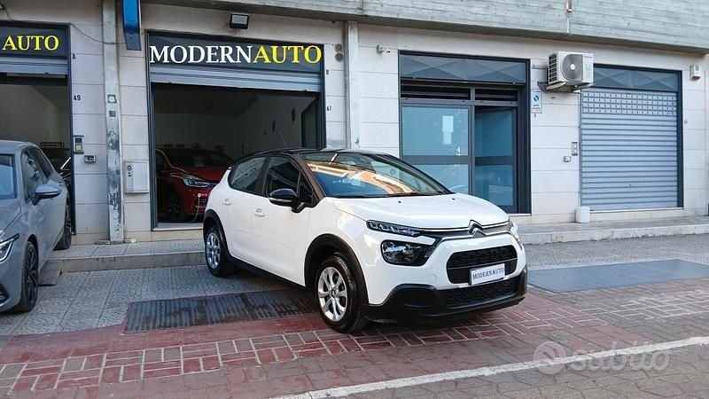 Usata Citroën C3 Shine 101 CV (74 kW) 2021 Bianco Utilitaria