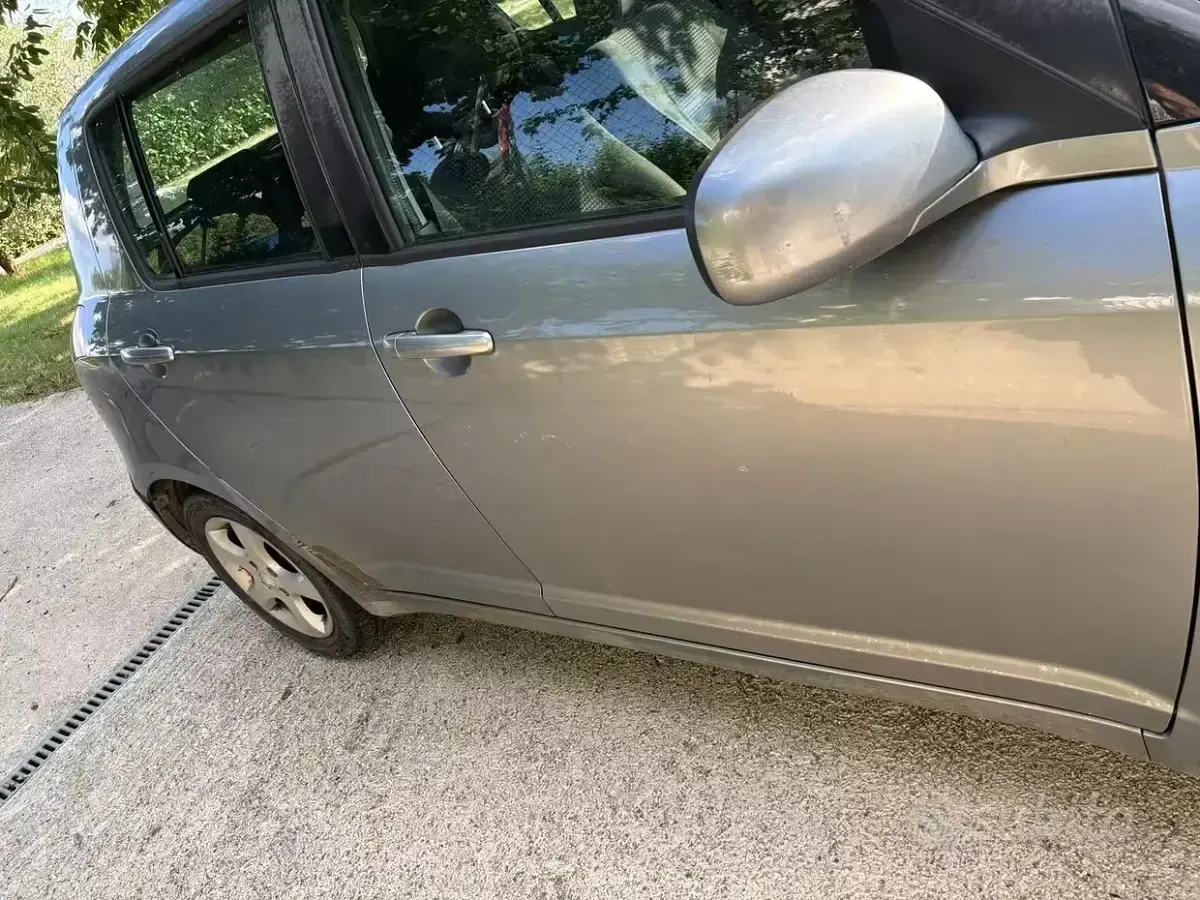 Usata Suzuki Swift 68 CV (50 kW) 2007 Grigio Utilitaria