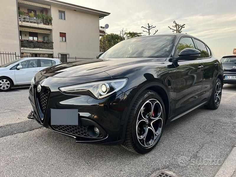 Usata Alfa Romeo Stelvio 160 CV (117 kW) 2022 Nero SUV