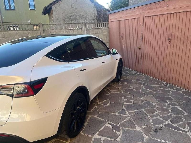 Usata Tesla Model Y 250 kW (340 CV) 2022 Bianco SUV
