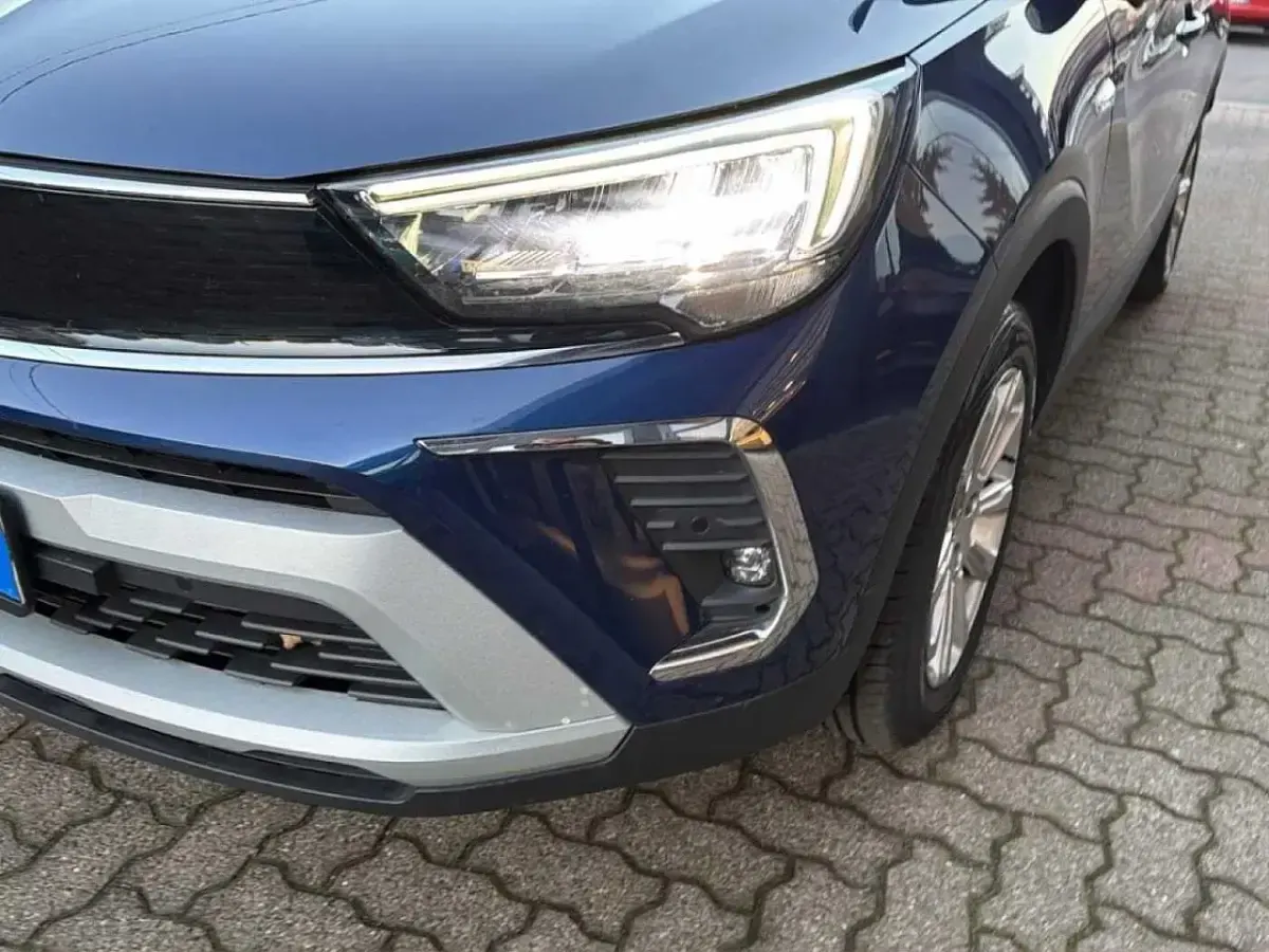 Usata Opel Crossland Elegance 83 CV (61 kW) 2021 Blu/azzurro SUV