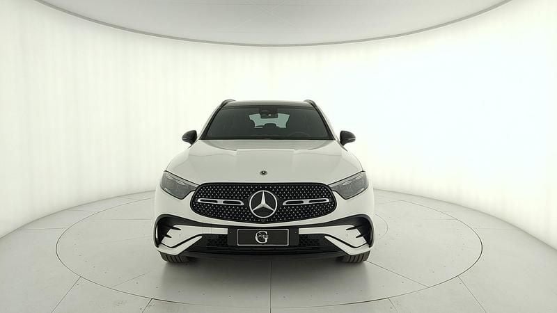 Usata Mercedes GLC220 AMG Line Premium Plus 197 CV (144 kW) 2023 Bianco polare SUV