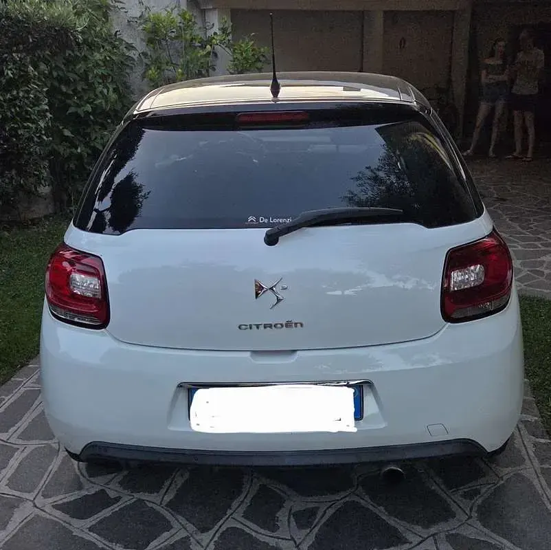 Usata Citroën DS3 So Chic 82 CV (60 kW) 2013 Berlina