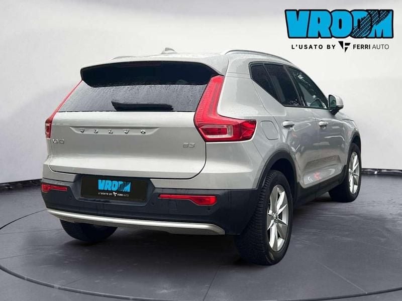 Usata Volvo XC40 Core 163 CV (119 kW) 2025 Argento SUV