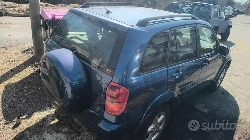 Usata Toyota RAV4 2004 SUV