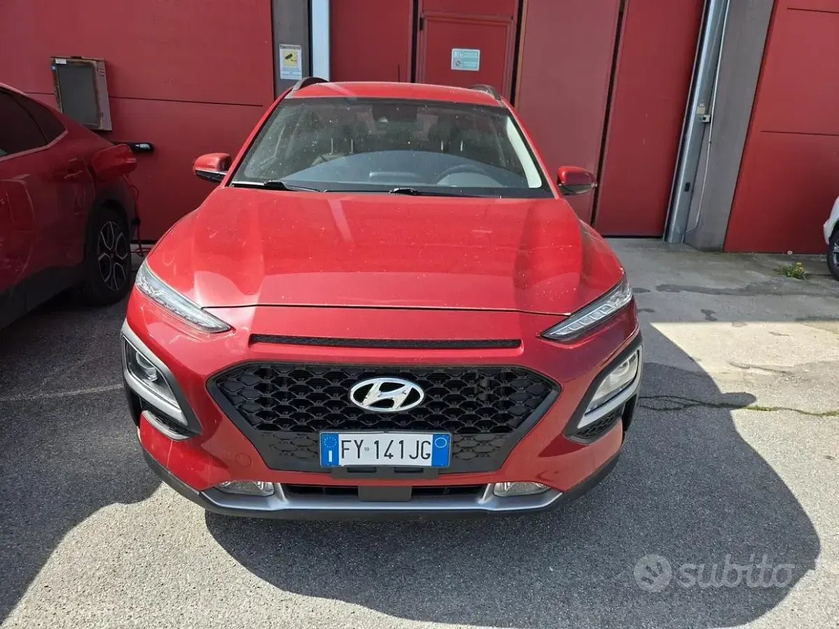 Käytetty Hyundai Kona 116 HP (85 kW) 2019 Punainen Katumaasturi