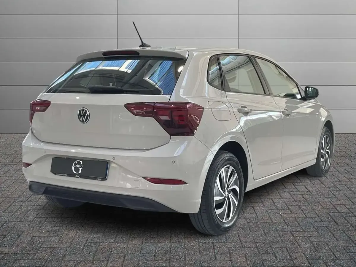 Usata VW Polo Style 90 CV (66 kW) 2024 Bianco Utilitaria
