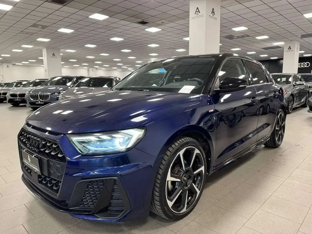 Begagnad Audi A1 S-Line 116 HK (85 kW) 2025 Blå SUV