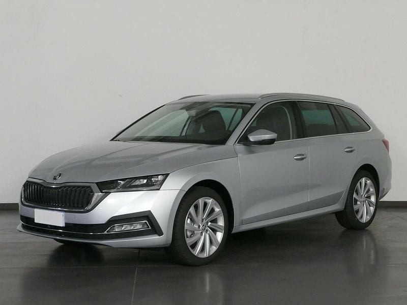 Nero tulipano Usata 2023 Skoda Octavia Style Station wagon | 28.900 € (Molto cara) - Immagine 1/4