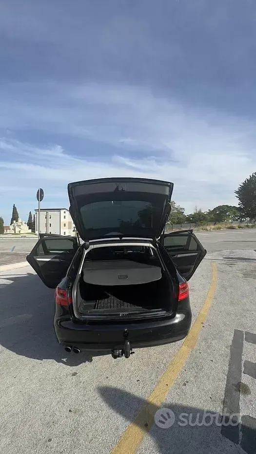 Usata Audi A4 Advanced 190 CV (139 kW) 2015 Nero Station wagon