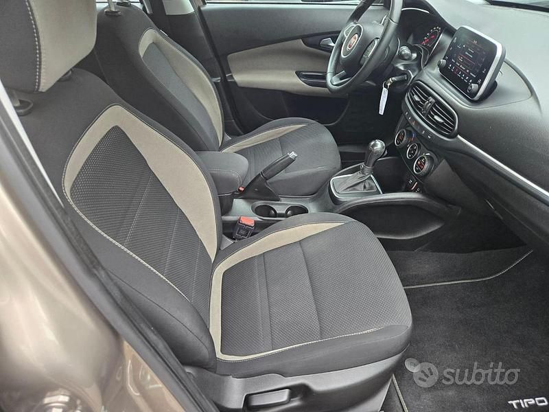 Usata Fiat Tipo S 120 CV (88 kW) 2018 Marrone Berlina