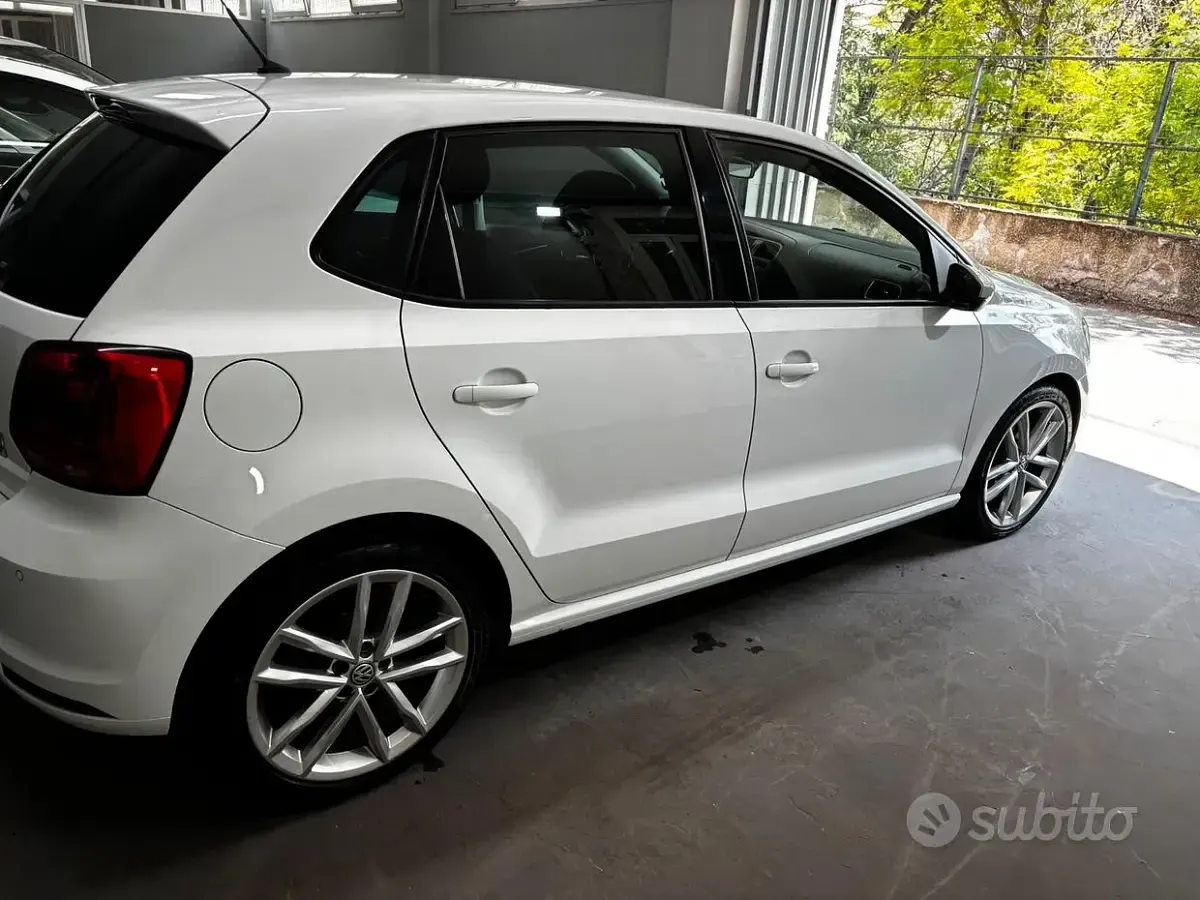 Usata VW Polo R-line 54 CV (39 kW) 2016 Bianco Berlina