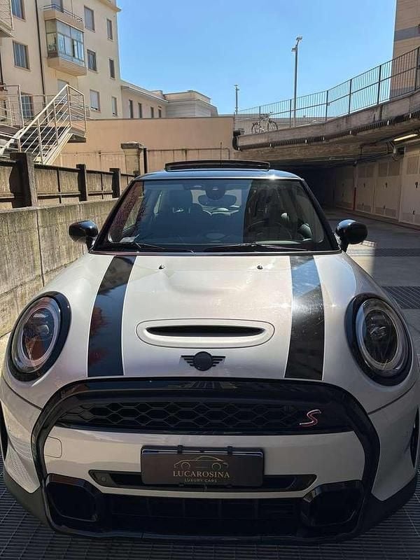 Usata Mini Cooper S 178 CV (130 kW) 2022 Argento Utilitaria