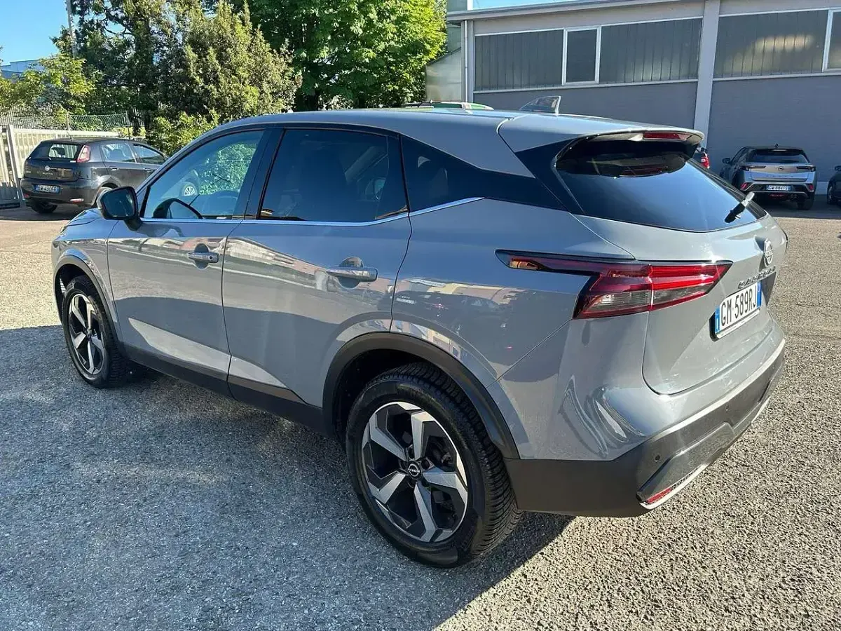 Usata Nissan Qashqai N-Connecta 158 CV (116 kW) 2023 Ceramic grey SUV