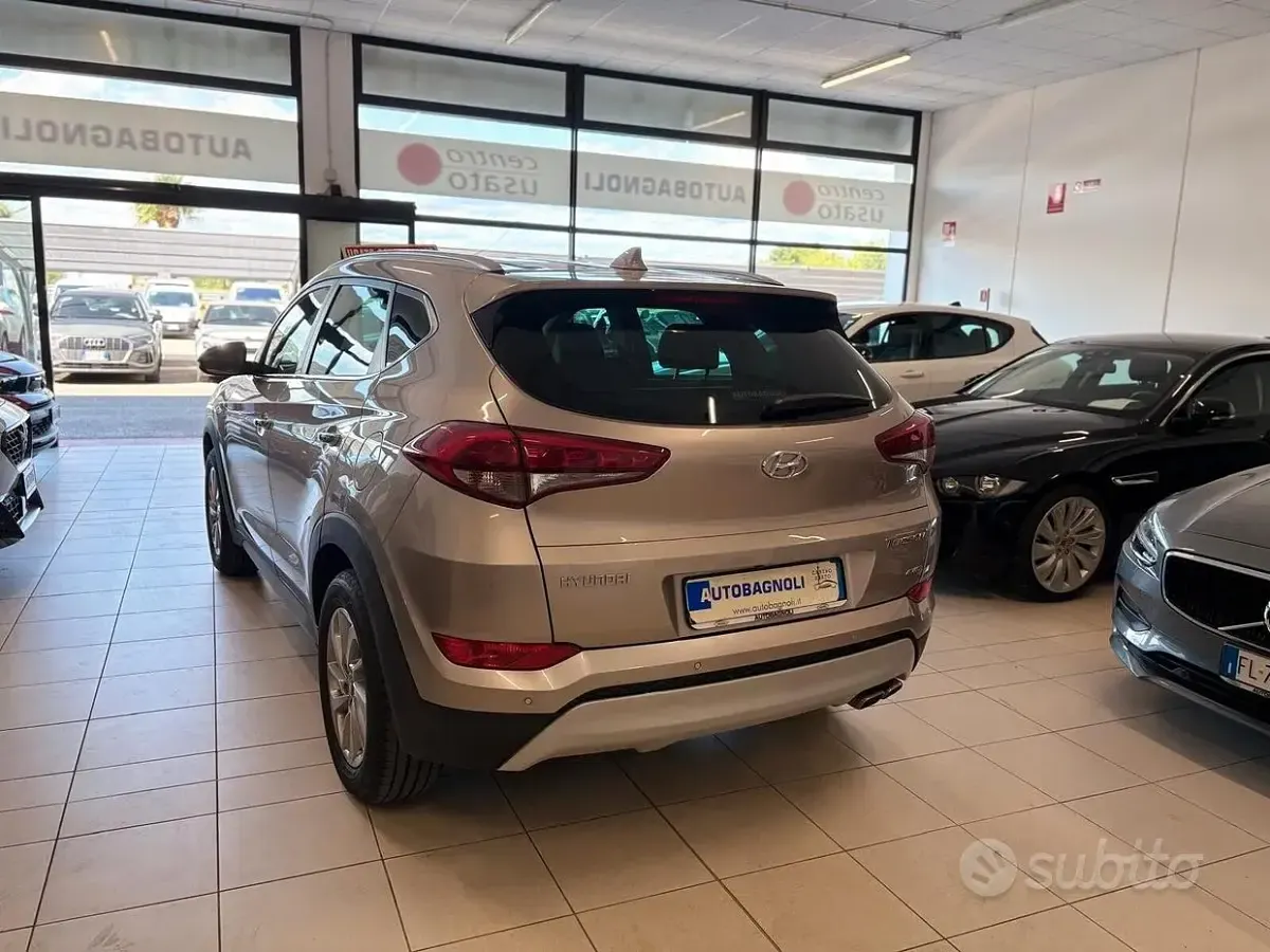 Usata Hyundai Tucson Xpossible 136 CV (100 kW) 2017 Grigio SUV