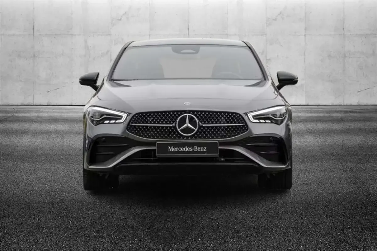 Usata Mercedes CLA200 Advanced Plus 163 CV (119 kW) 2025 Grigio Berlina