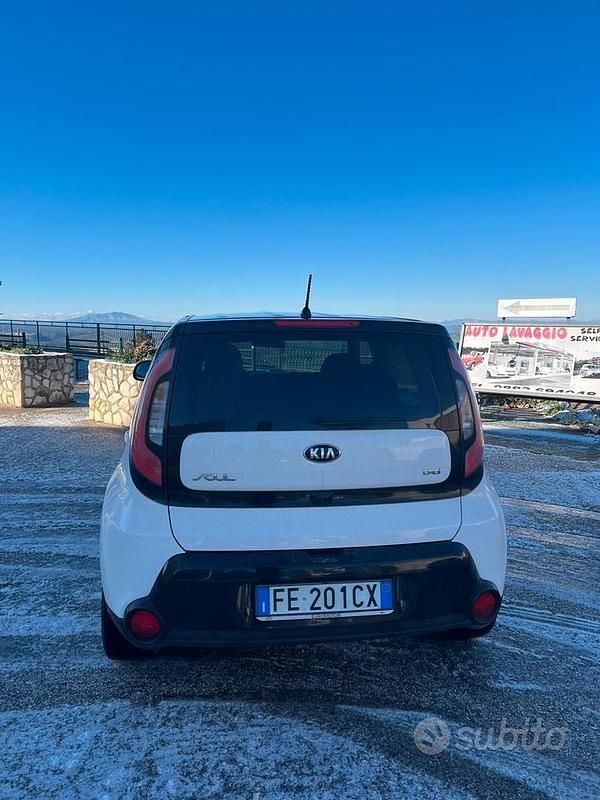 Usata Kia Soul 136 CV (100 kW) 2016 Bianco SUV