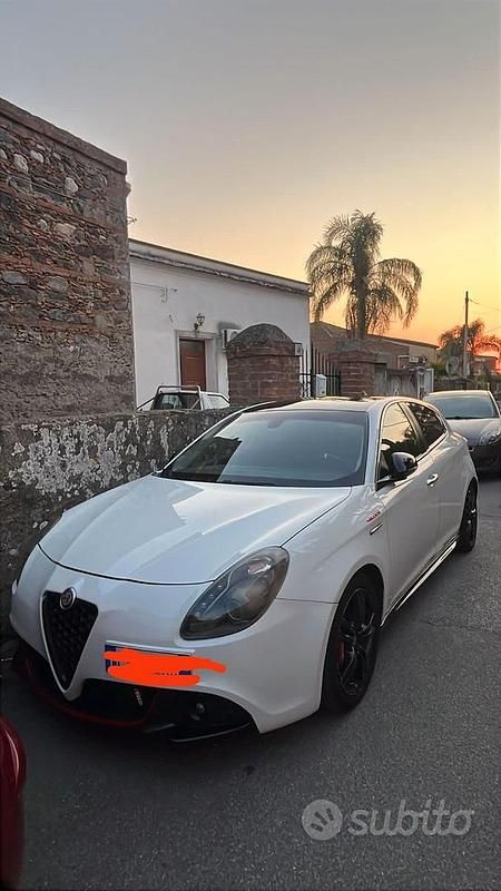Usata Alfa Romeo Giulietta 150 CV (110 kW) 2014 Bianco Utilitaria