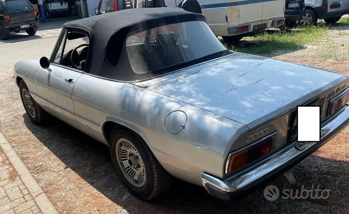 Usata Alfa Romeo Spider 131 CV (96 kW) 1970 Grigio Cabrio