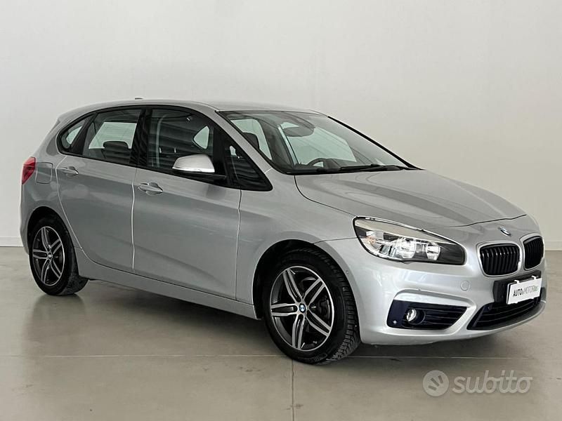 Usata BMW 216 Active Tourer Sport Line 116 CV (85 kW) 2015 Argento Monovolume