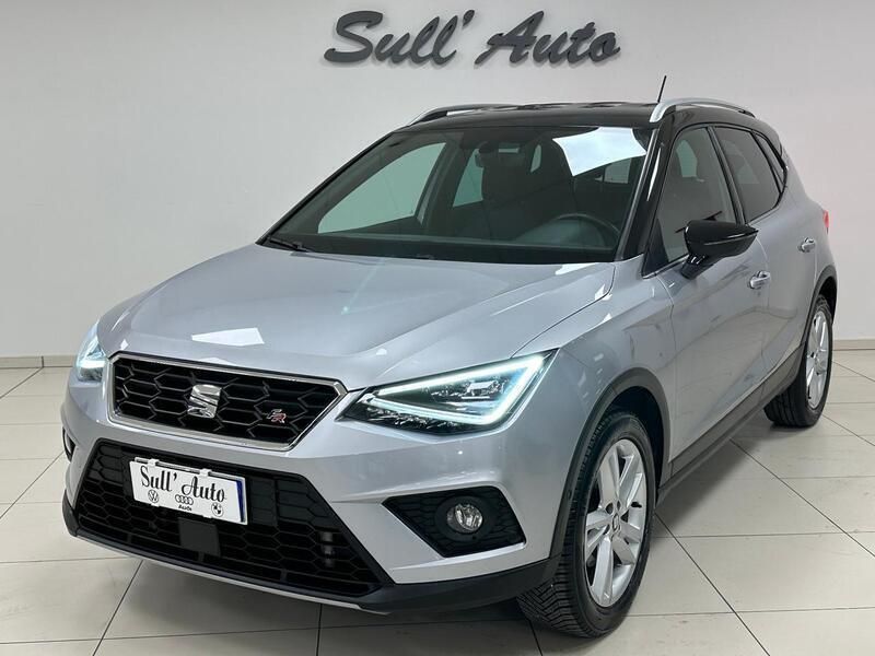 Argento Usata 2021 Seat Arona FR SUV | 19.900 € - Immagine 1/4