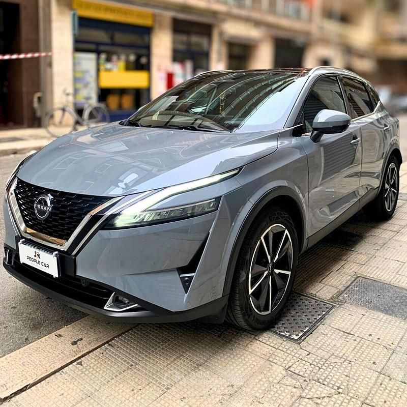 Usata Nissan Qashqai Tekna 140 CV (102 kW) 2022 Grigio SUV
