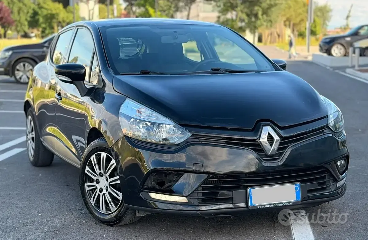 Usata Renault Clio IV 90 CV (66 kW) 2019 Nero Berlina
