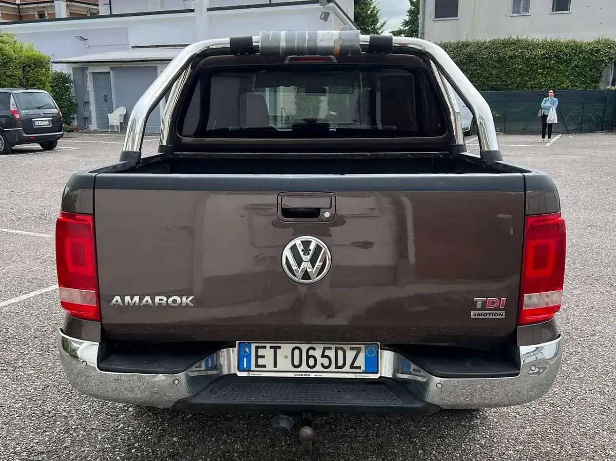 Usata VW Amarok Highline 179 CV (131 kW) 2013 Marrone Pick-up
