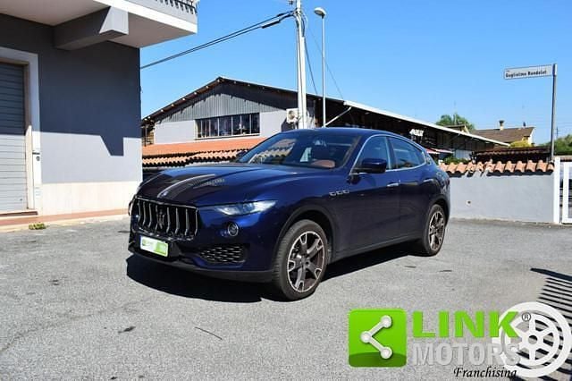 Usata Maserati Levante GranLusso 275 CV (202 kW) 2018 Blu SUV