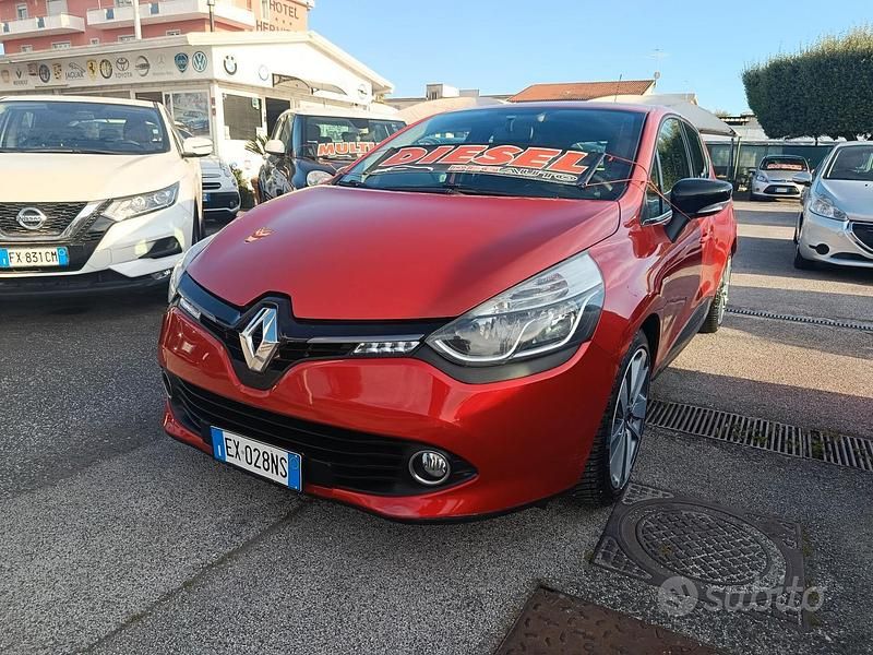Usata Renault Clio IV 90 CV (66 kW) 2015 Arancione Berlina