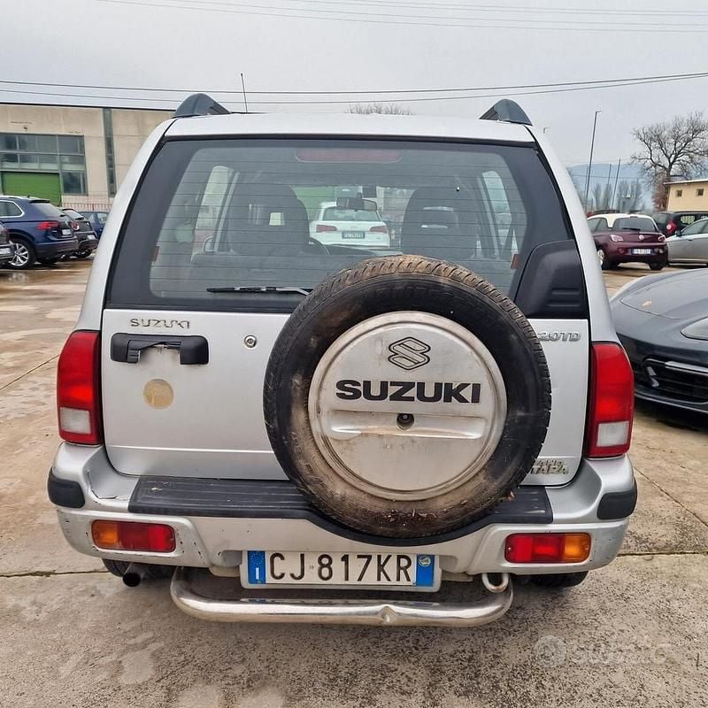 Usata Suzuki Grand Vitara 108 CV (79 kW) 2004 Grigio Station wagon